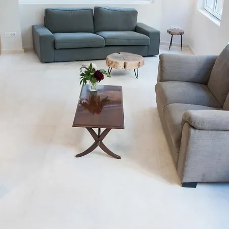 Ad Luxury & Athènes